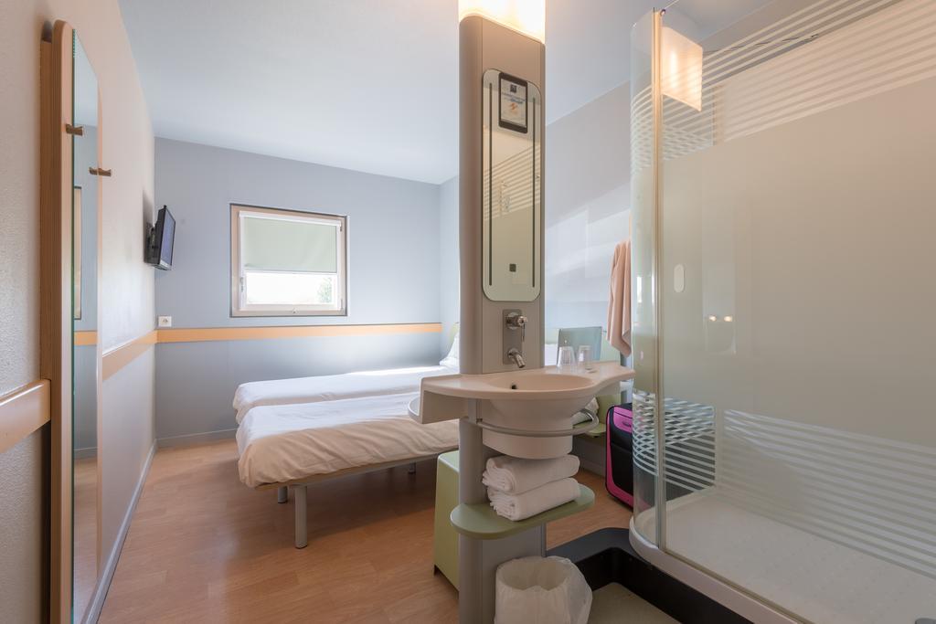 Ibis Budget Amberieu En Bugey/Chateau Gaillard A42 Eksteriør bilde